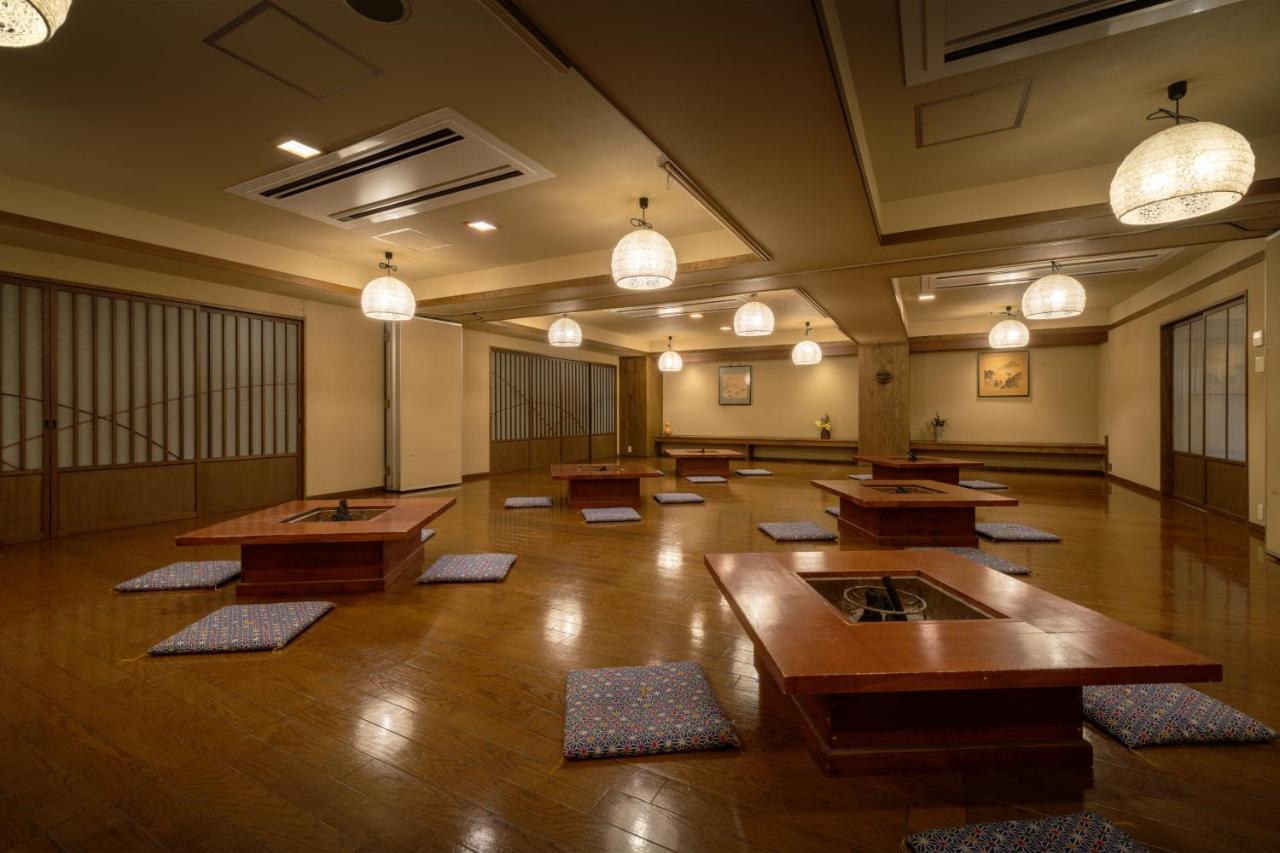 Готель Yamagataya Kitakata Екстер'єр фото
